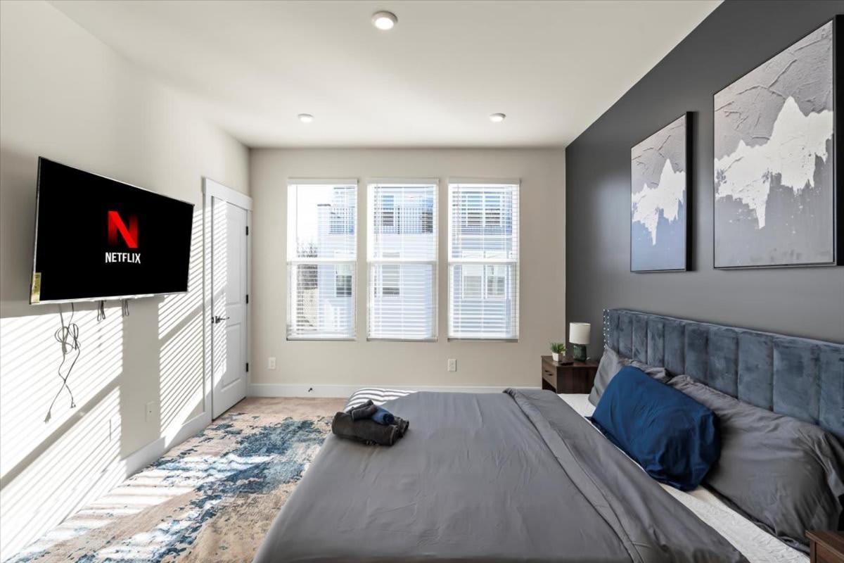 Luxurious King 3br Townhouse Mins To Uptown Clt! * Charlotte